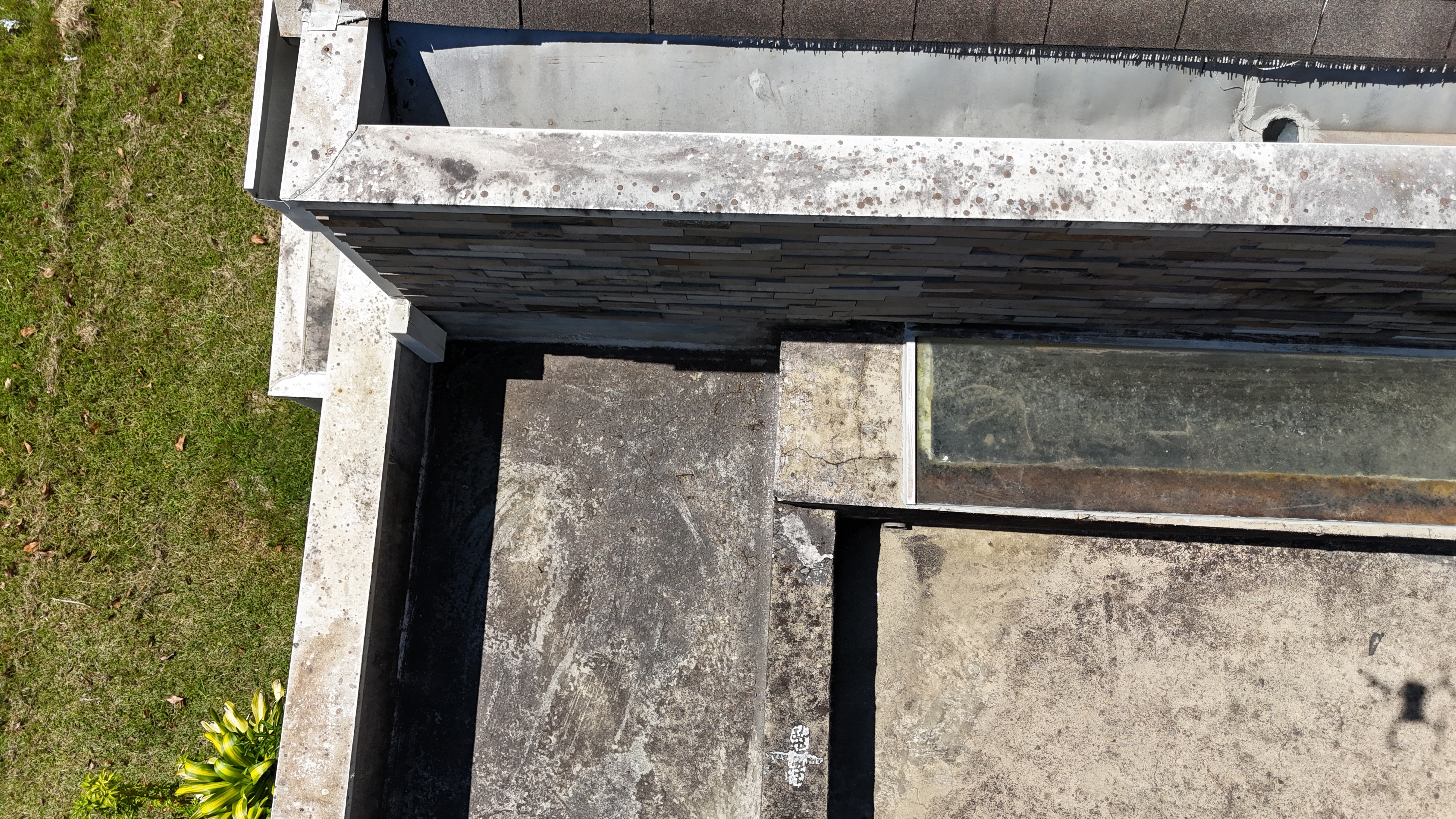 Trincas na laje — vista drone